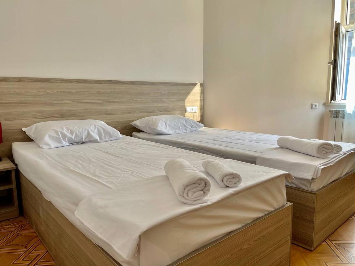 יירבאן Olive Hotel מראה חיצוני תמונה