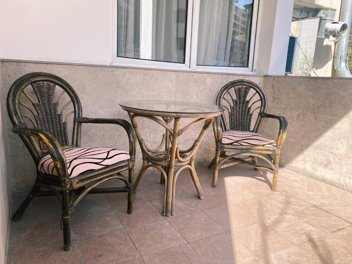 יירבאן Olive Hotel מראה חיצוני תמונה